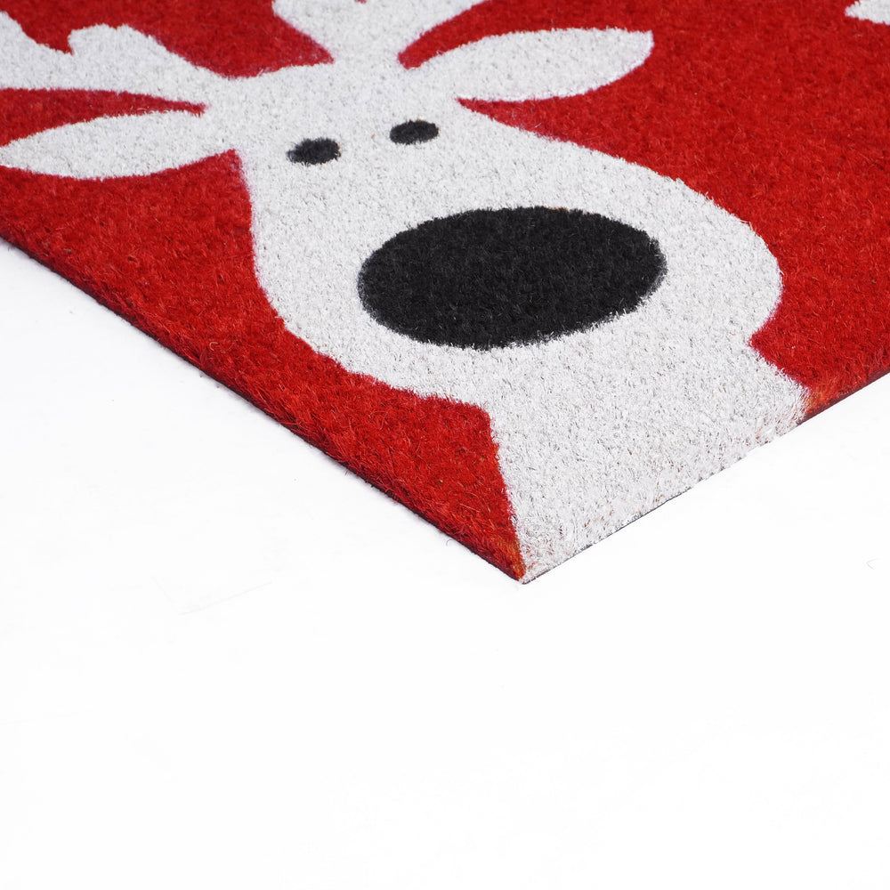 Peeking Reindeer Doormat 24"x36"