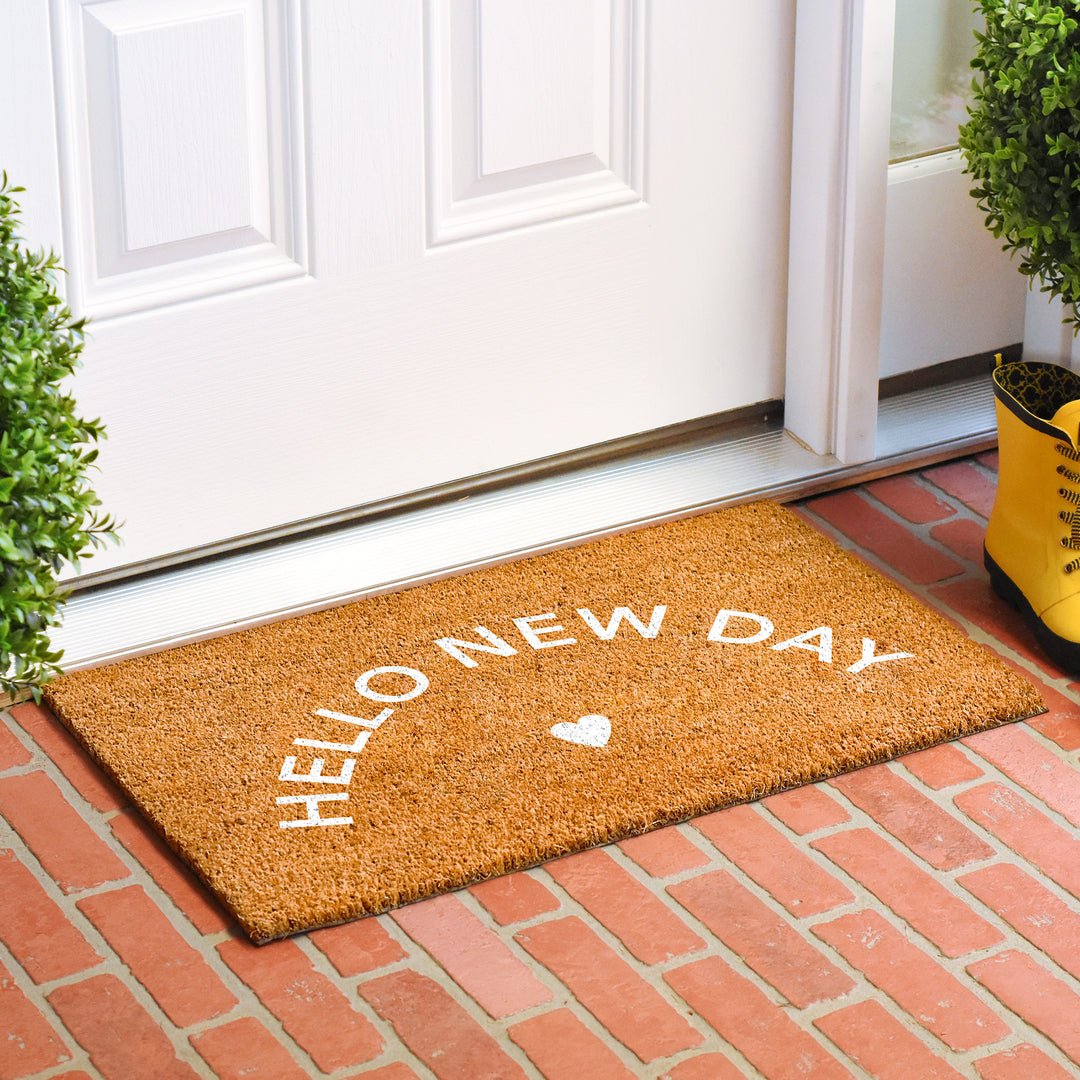Hello New Day White Doormat White / 17"x29"